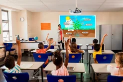 EB-982W Projector