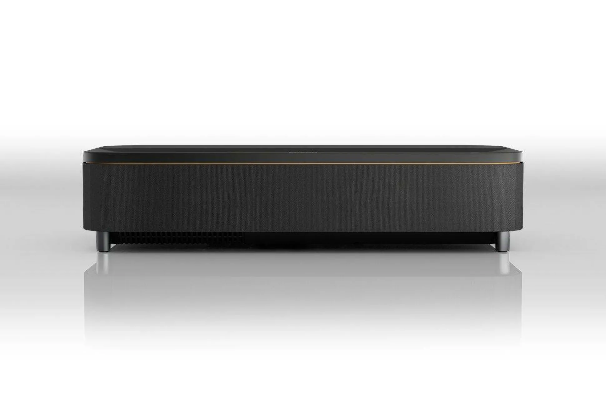 EH-QS100B : Projecteur 4K PRO-UHD ultracourte focale avec 4500 lumens de luminosité et commandes IP pour une expérience de divertissement immersive.