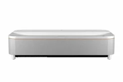 EH-QS100W : Projecteur 4K PRO-UHD ultracourte focale avec 4 500 lumens de luminosité et commandes IP pour une expérience de divertissement immersive.