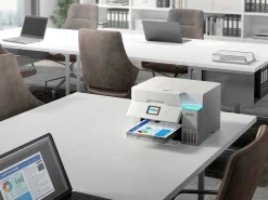 Solution d’impression A4 blanche EcoTank ET-4956 équipée d’une connexion Wi-Fi et de réservoirs d’encre, avec jusqu’à 3 ans d’encre inclus